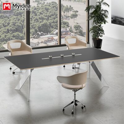 comprar personalização Elegante mesa de escritório e de conferência elegante de alta qualidade com pés brilhantes de aço inoxidável, tecido suave e confortável online manufacture